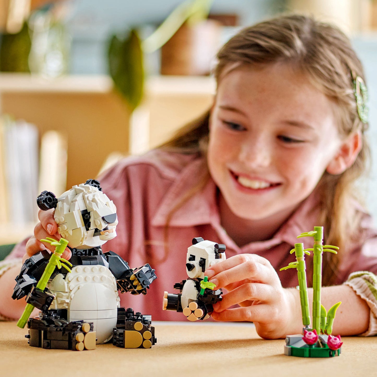 LEGO Wild Animals Panda Family 31165 Creator 3in1