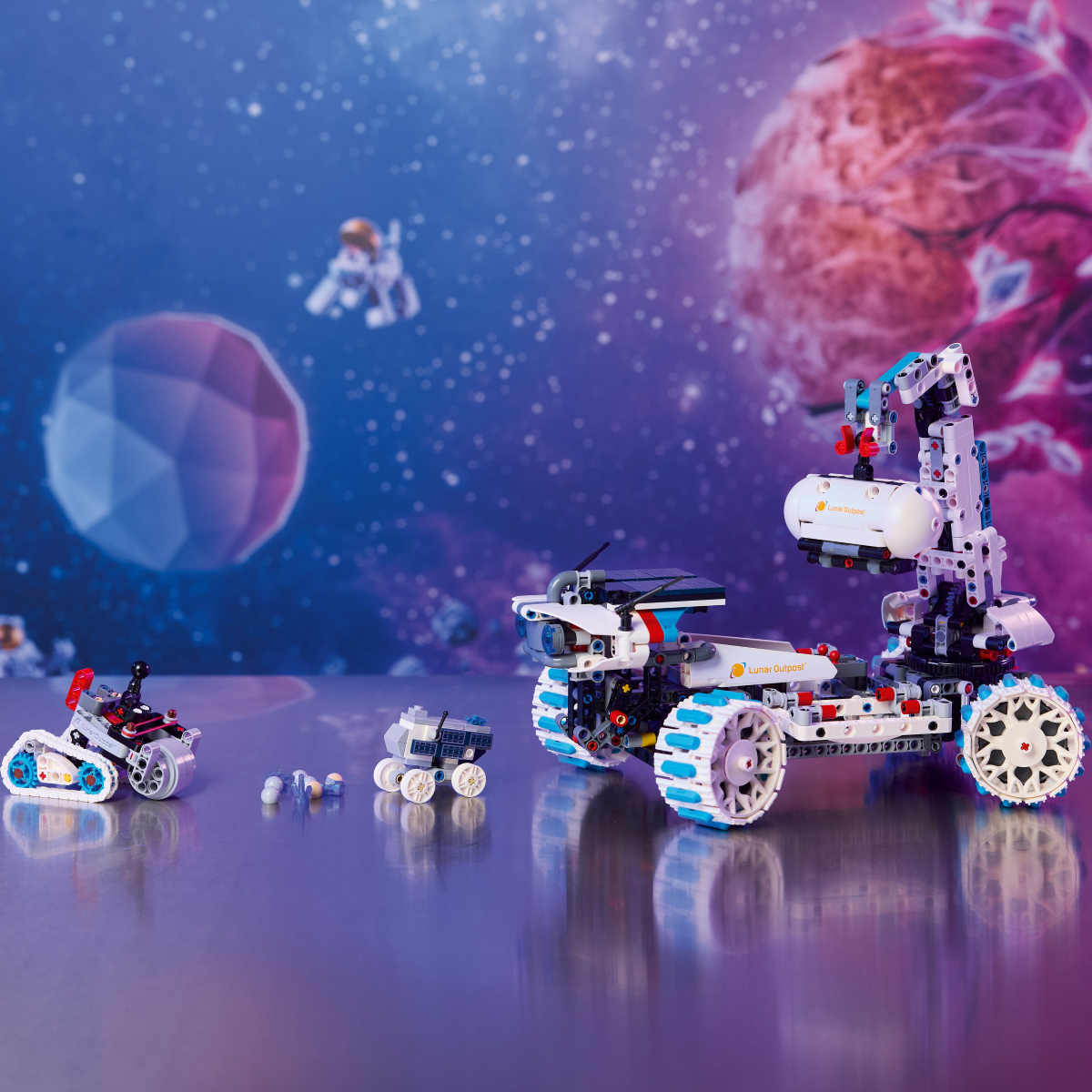 LEGO Technic: Lunar Outpost™ Moon Rover Space Vehicle (42211)