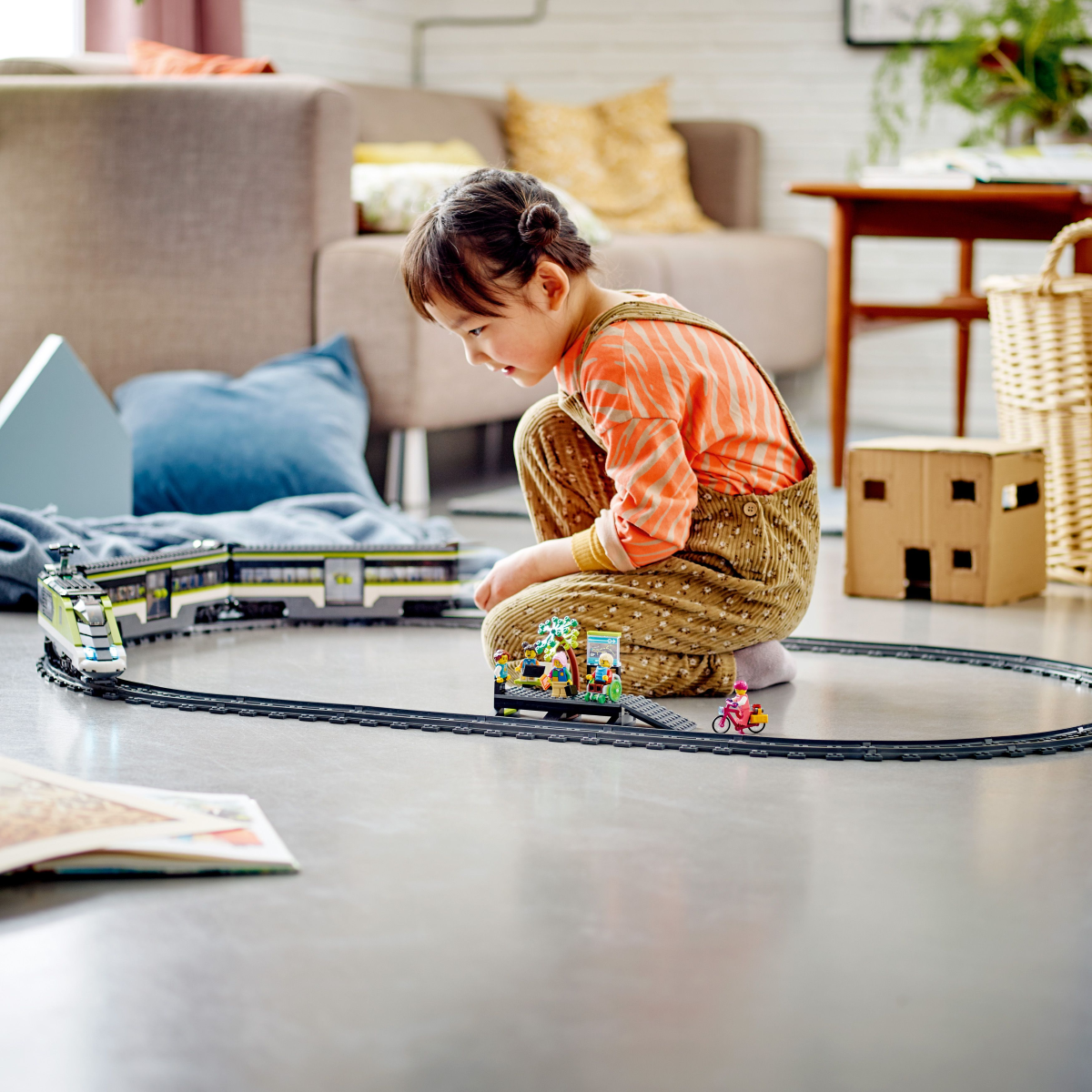 LEGO City: Express Passenger Train (60337)