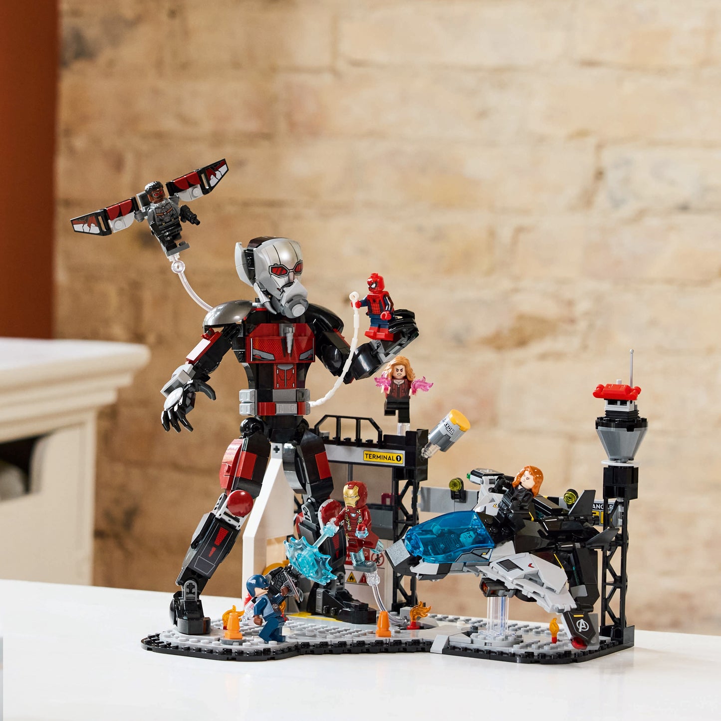 LEGO Captain America Civil War Action Battle 76314 Marvel