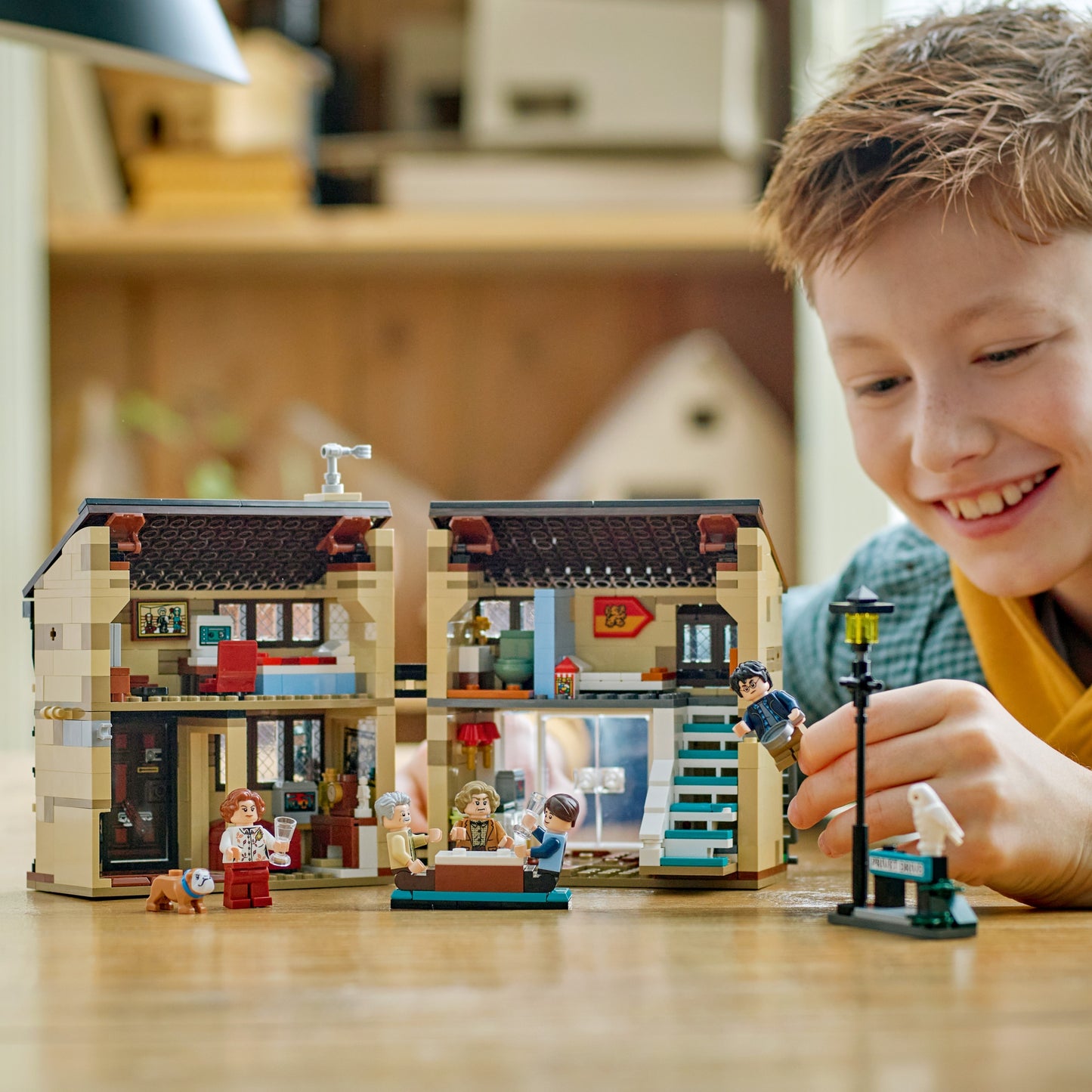 LEGO Harry Potter | Privet Drive: Aunt Marge's Visit (76451)