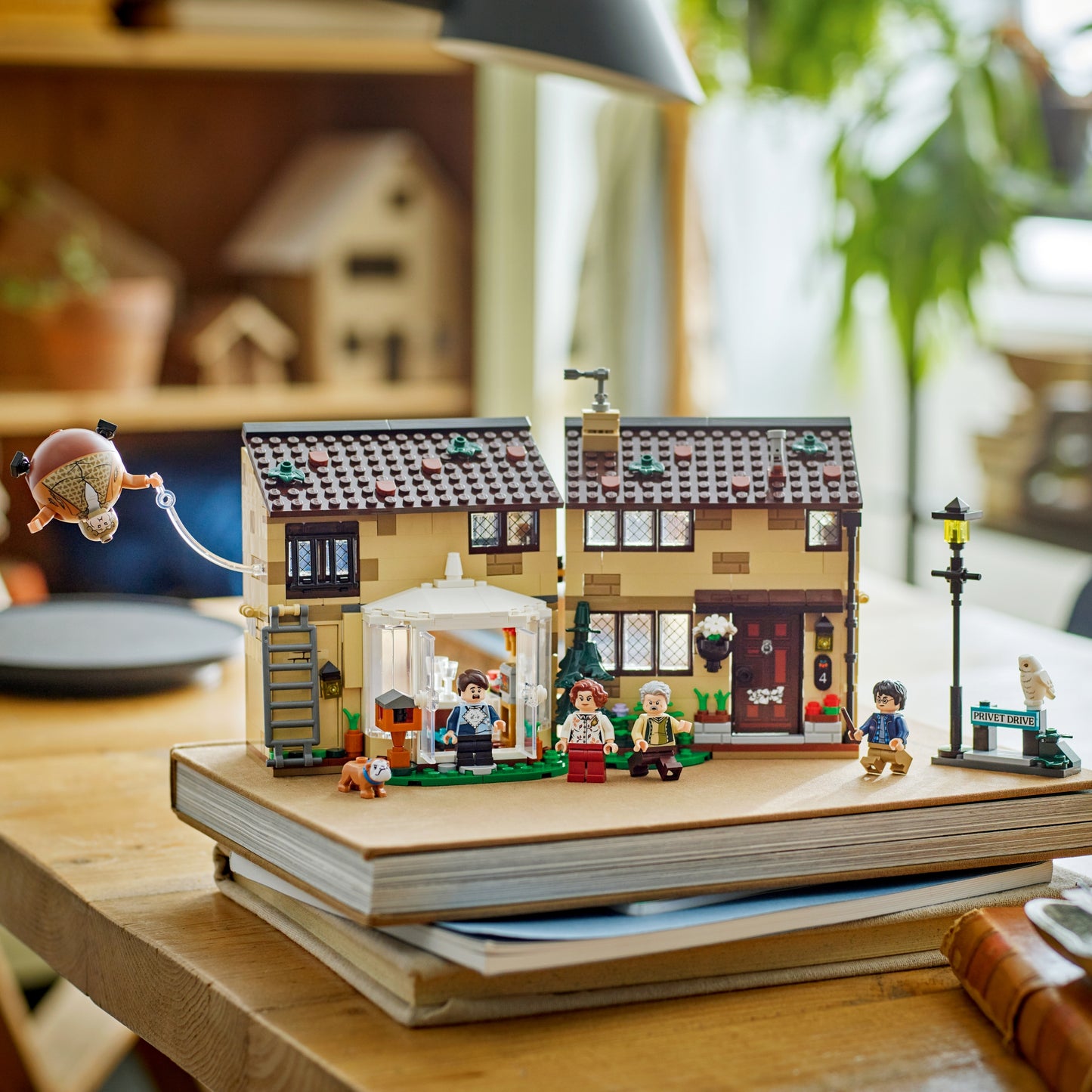 LEGO Harry Potter | Privet Drive: Aunt Marge's Visit (76451)