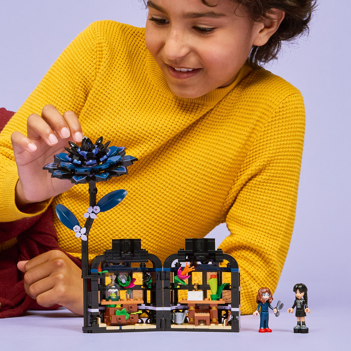 LEGO Wednesday Black Dahlia Flower (76784)
