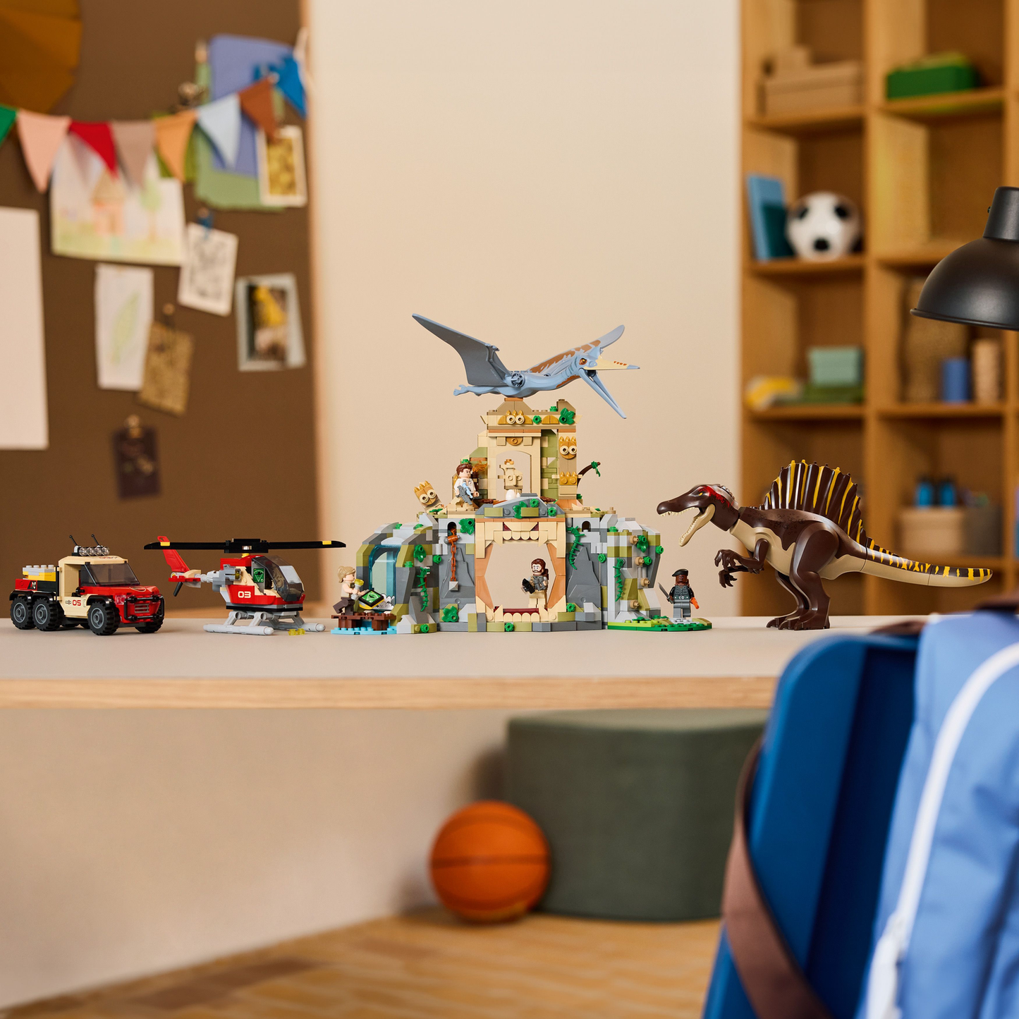 PRE-ORDER! LEGO | Jurassic World Spinosaurus & Quetzalcoatlus Air Mission (76976)