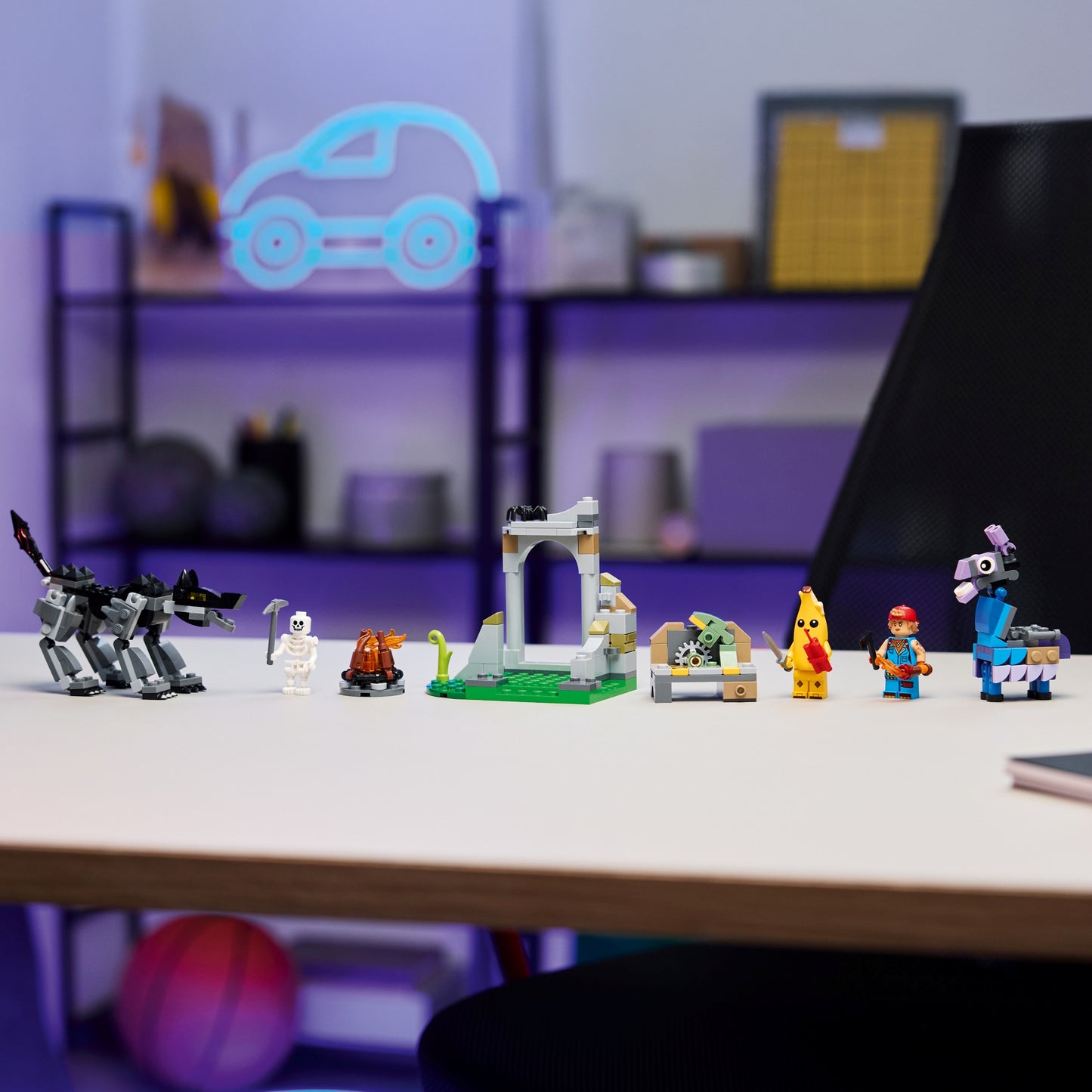 LEGO Fortnite | Peely & Sparkplug’s Camp (77075)