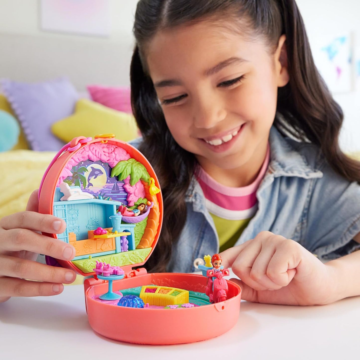 Polly Pocket Dolls and Playset, Adventure Moped Compact (HWN98)