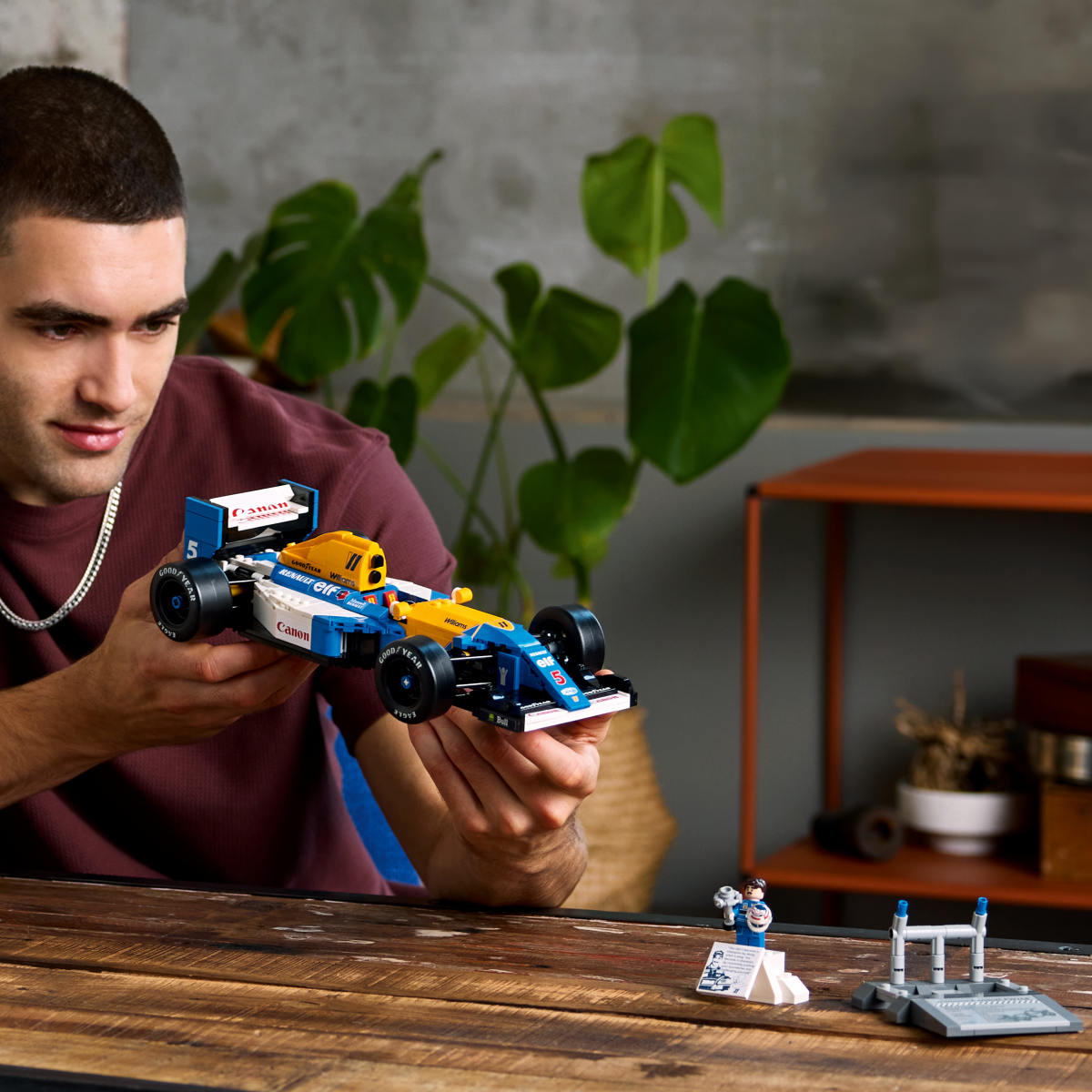LEGO ICONS: Williams Racing FW14B & Nigel Mansell (10353)