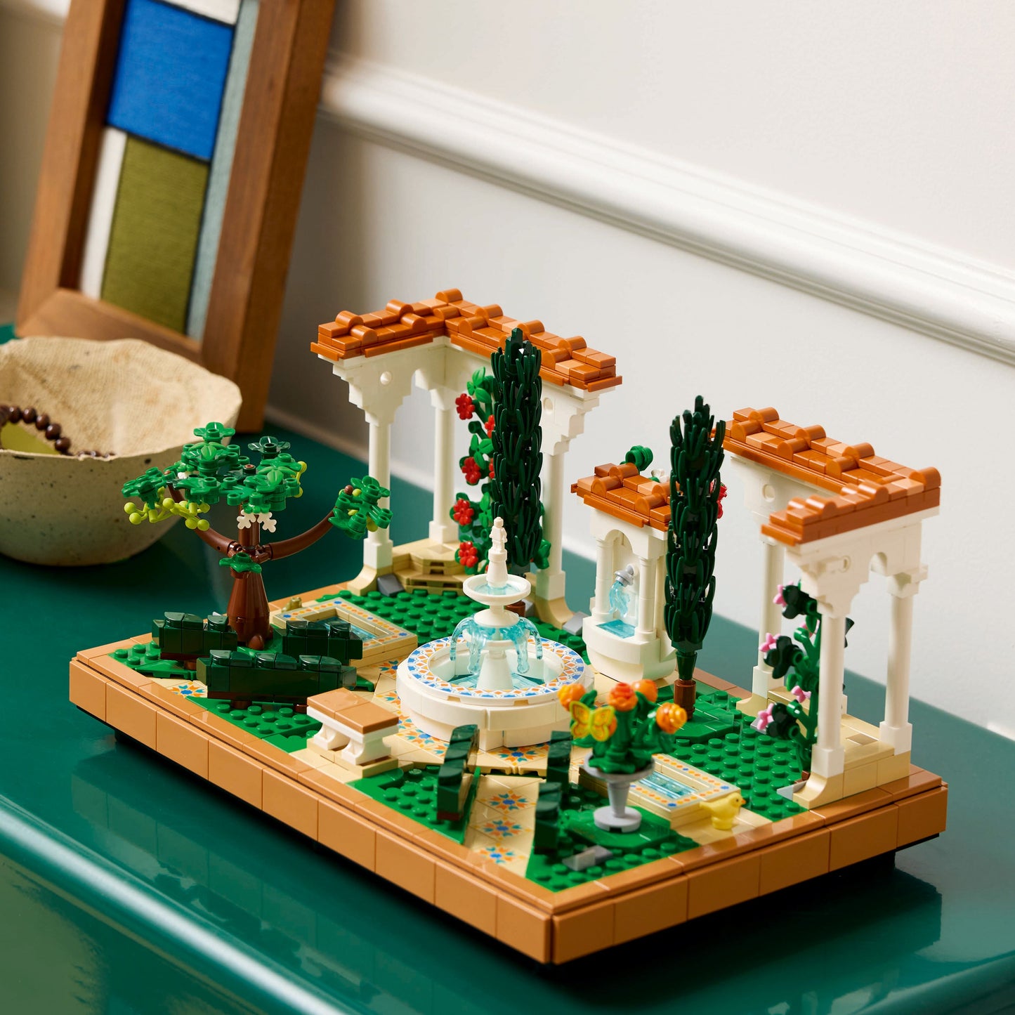 LEGO Fountain Garden 10359 Botanicals 
