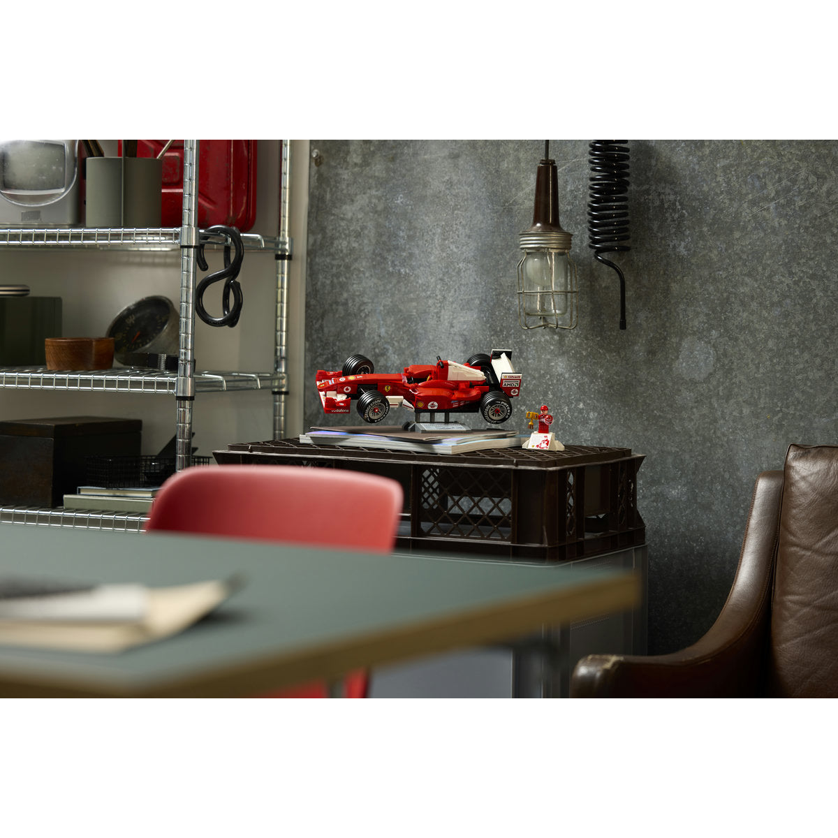 LEGO ICONS F1: Ferrari F2004 & Michael Schumacher (11375)