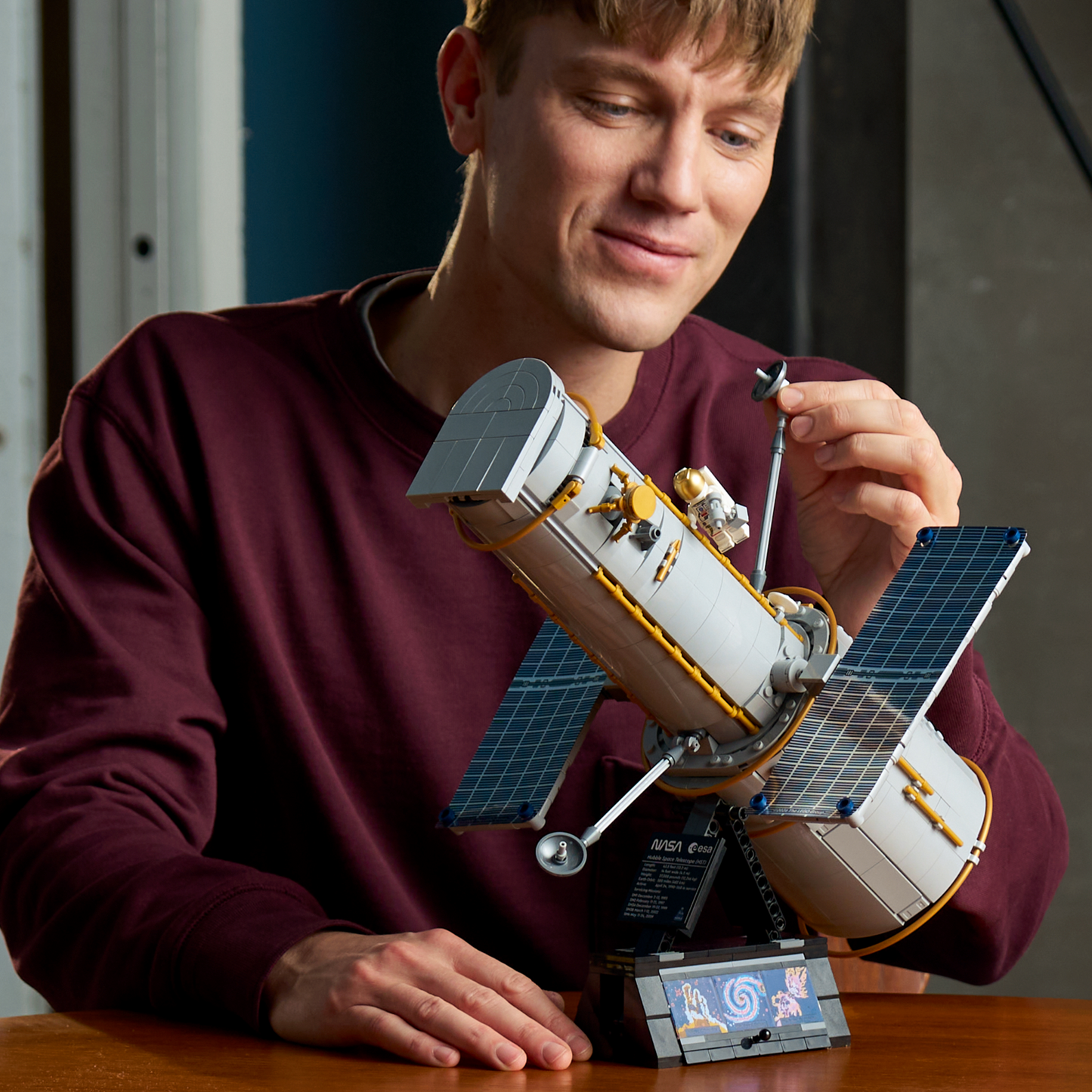 PRE-ORDER - LEGO Icons: Hubble Space Telescope (11382)