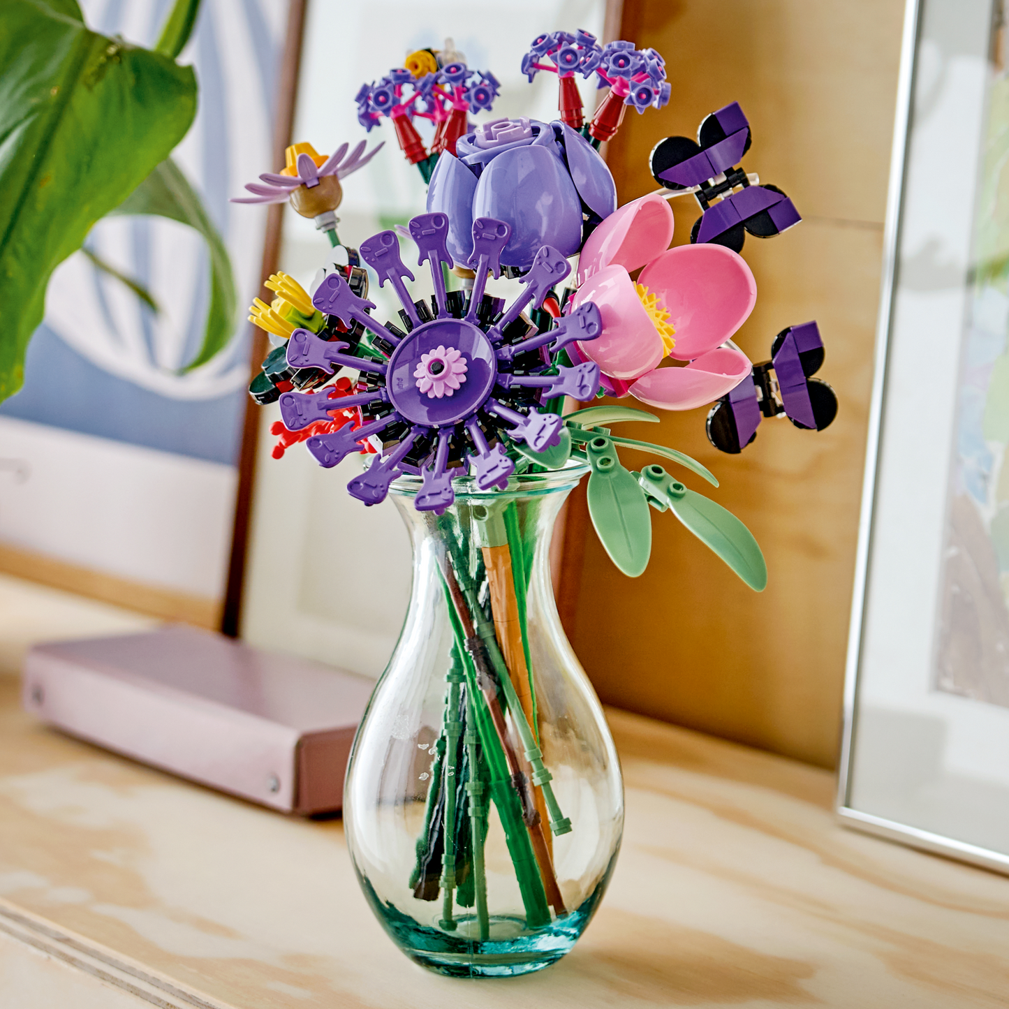 PRE-ORDER - LEGO Olivia Rodrigo: Olivia Rodrigo's Flower Bouquet (11507)
