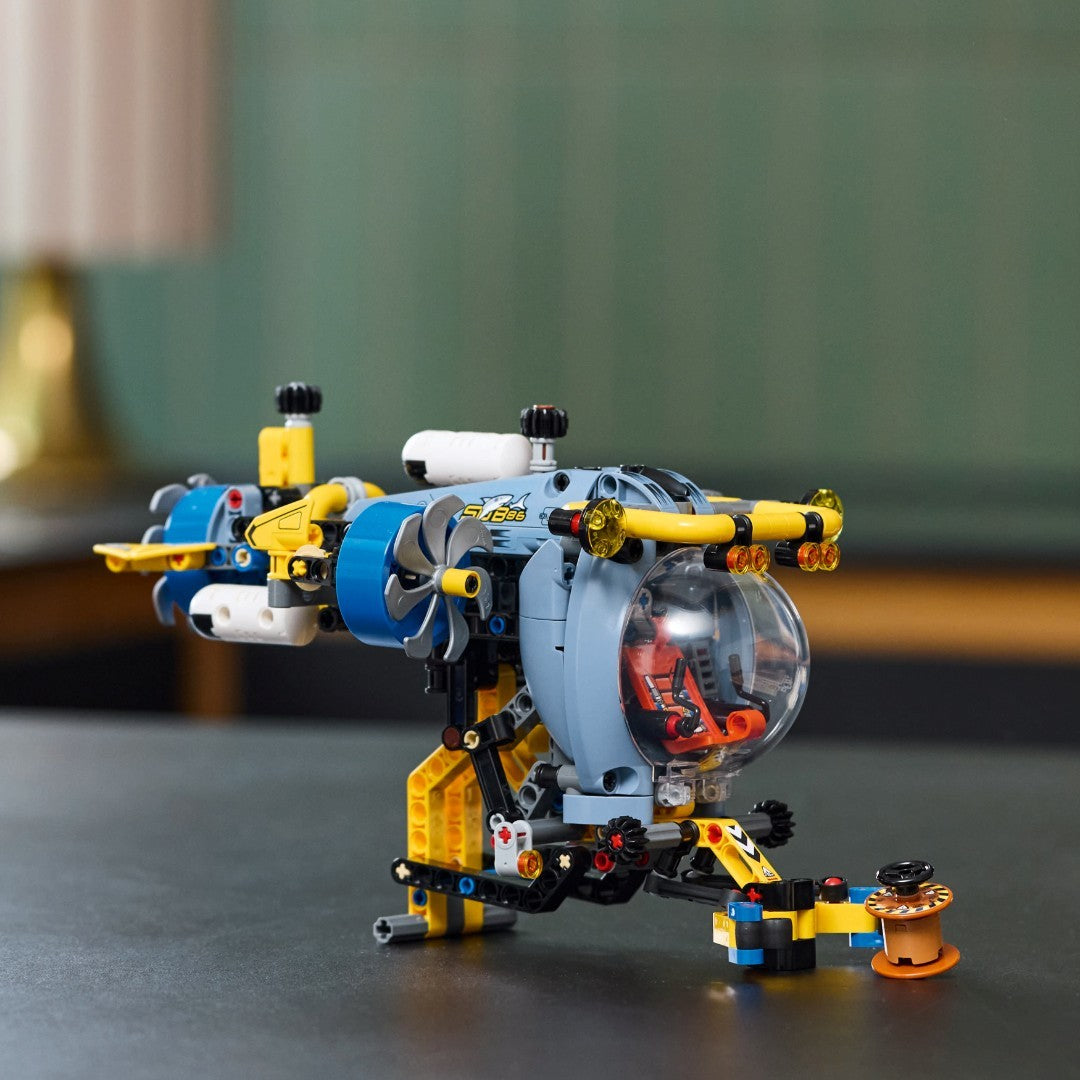 LEGO Deep-Sea Research Submarine 42201 Technic
