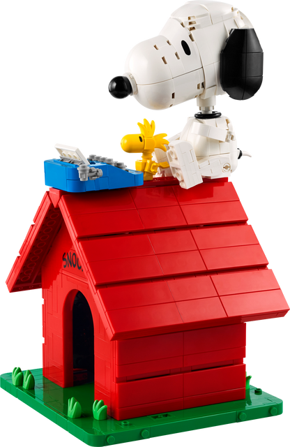LEGO IDEAS: Peanuts: Snoopy's Doghouse (21368)