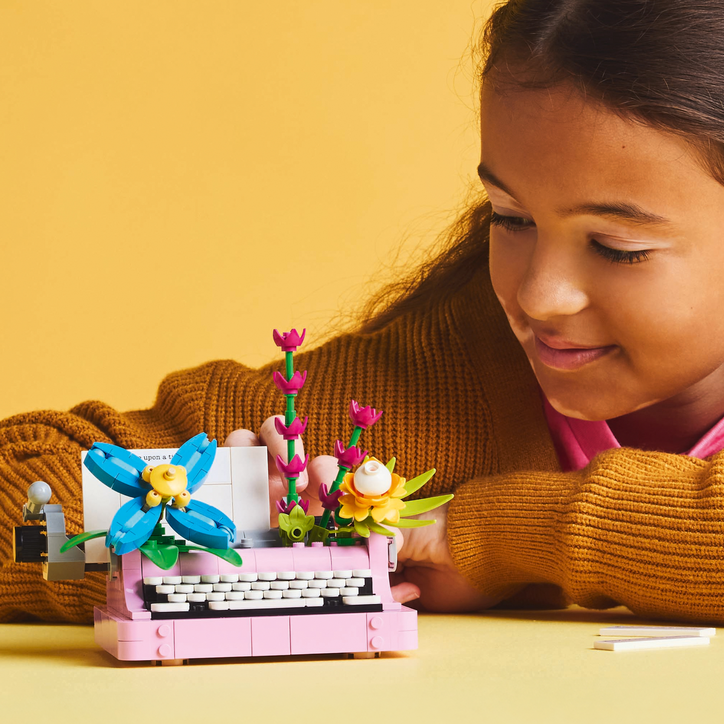 LEGO Creator 3in1: Typewriter with Flowers (31169)