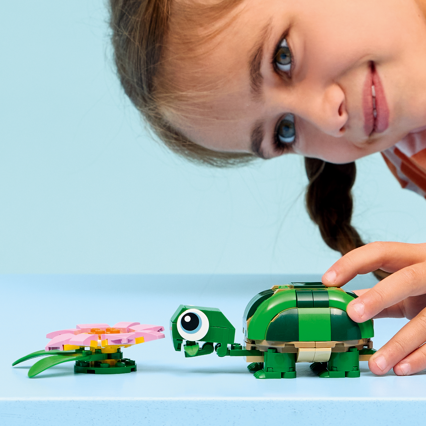 LEGO Creator 3in1: Turtle with a Water Lily Flower (31377)