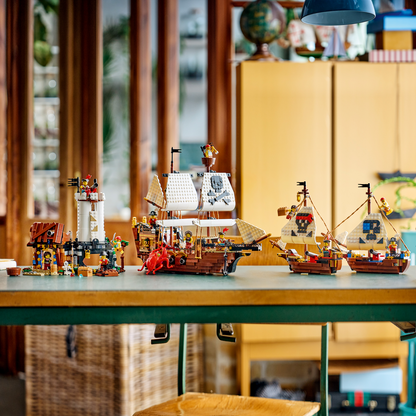 LEGO Creator: Iconic Pirate Ship (31387)