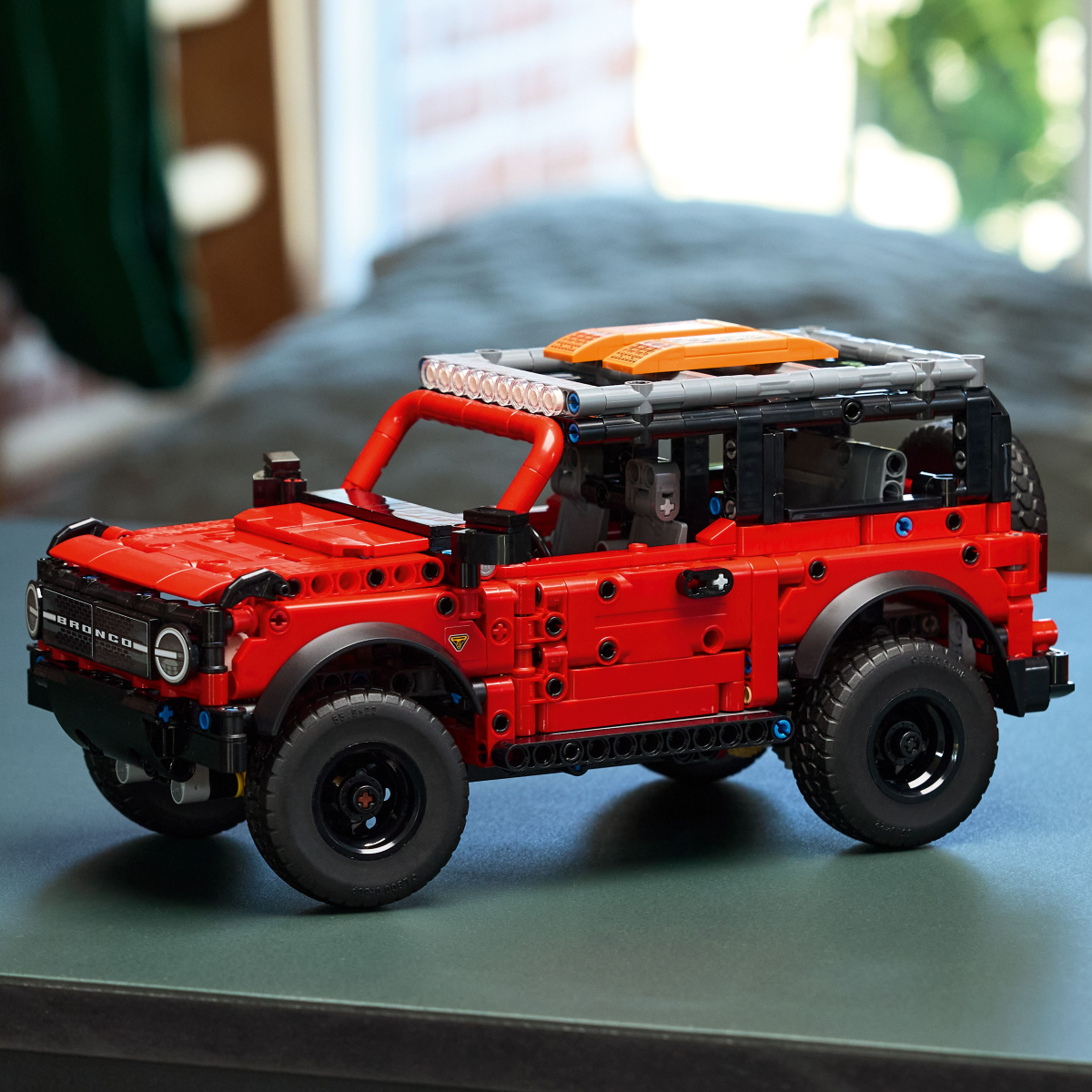 LEGO Technic: Ford Bronco® SUV (42213)