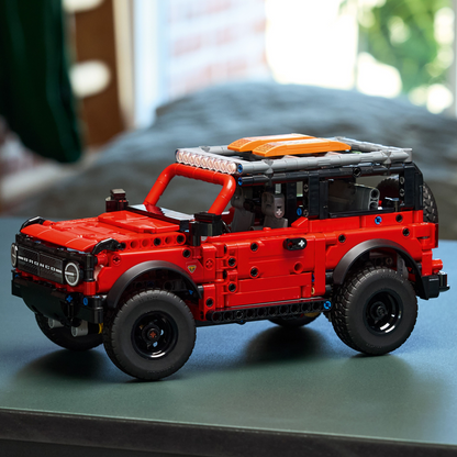 LEGO Technic: Ford Bronco® SUV (42213)