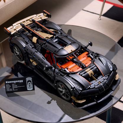 PRE-ORDER - LEGO Technic: Koenigsegg Sadair's Spear Megacar (42232)