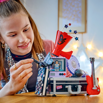 PRE-ORDER - LEGO Olivia Rodrigo: Olivia Rodrigo's Secret Storage (43030)