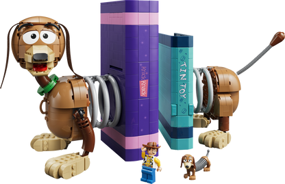 LEGO ǀ Disney and Pixar Toy Story Slinky Dog Bookends (43301)