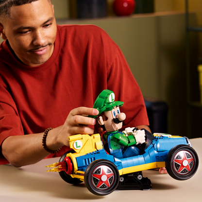 LEGO Super Mario: Mario Kart™ – Luigi & Mach 8 (72050)