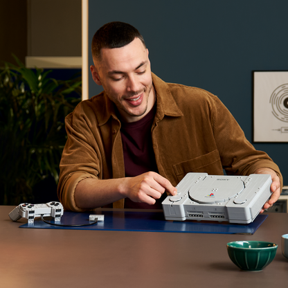 PRE-ORDER - LEGO: PlayStation™ (72306)