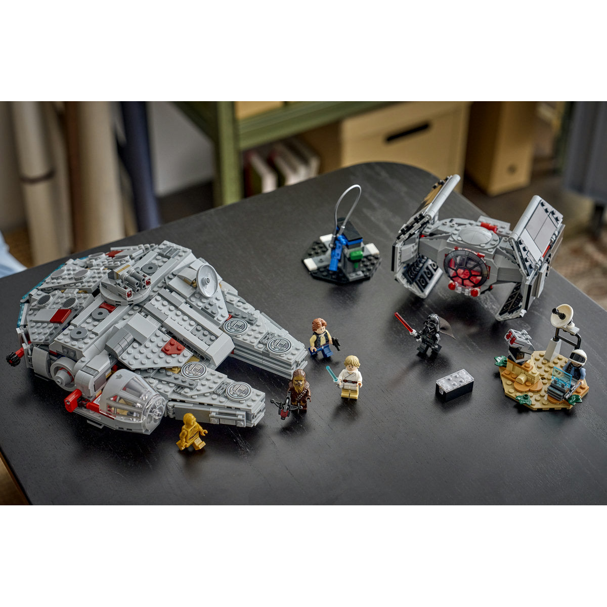 LEGO Star Wars SMART Play™: Millennium Falcon™ (75426)