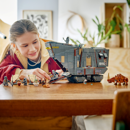 LEGO Star Wars: Offworld Sandcrawler™ and Mudhorn (75453)