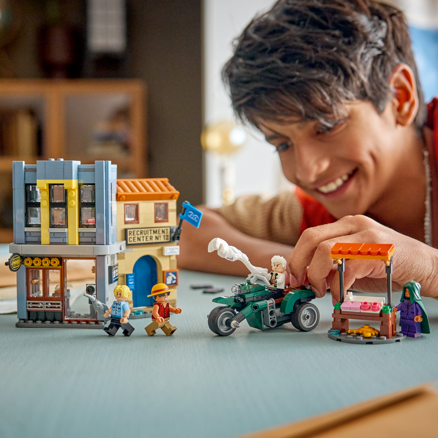 PRE-ORDER - LEGO One Piece: Showdown with Captain Smoker (75642)