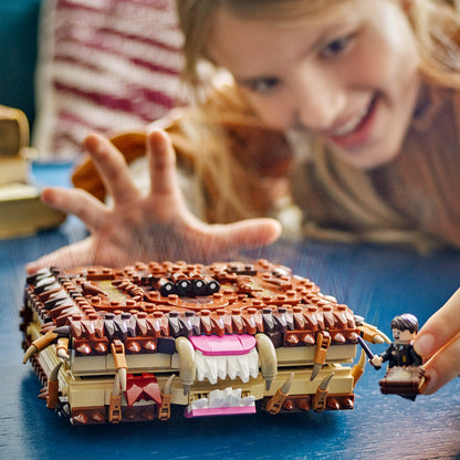 LEGO Harry Potter | Chomping Monster Book of Monsters (76449)