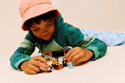 LEGO Harry Potter Hogwarts Castle: Sorting Hat Ceremony (76460)