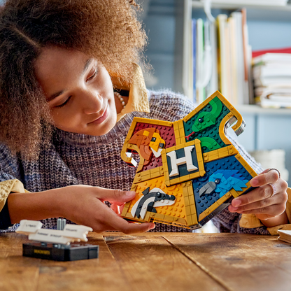 LEGO Harry Potter: Hogwarts™ House Crest (76462)