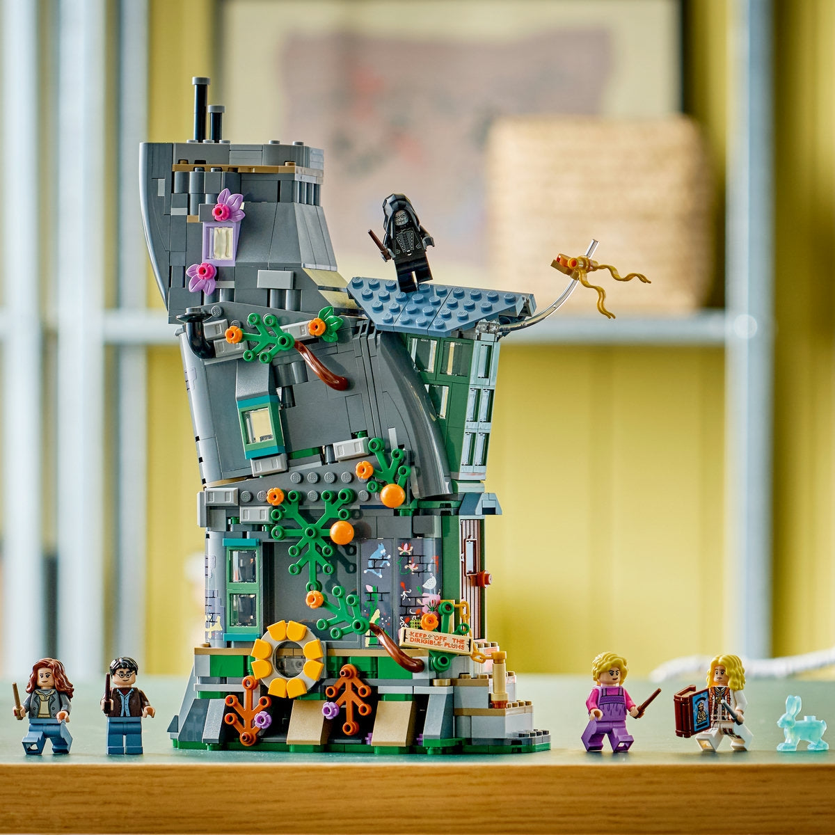 LEGO Harry Potter Luna Lovegood’s House Building Toy (76467)