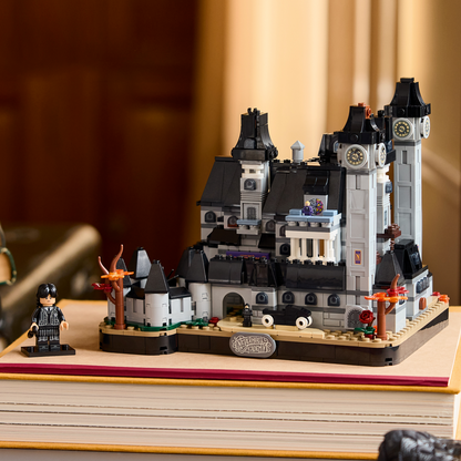 PRE-ORDER - LEGO Wednesday: Nevermore Academy (76788)