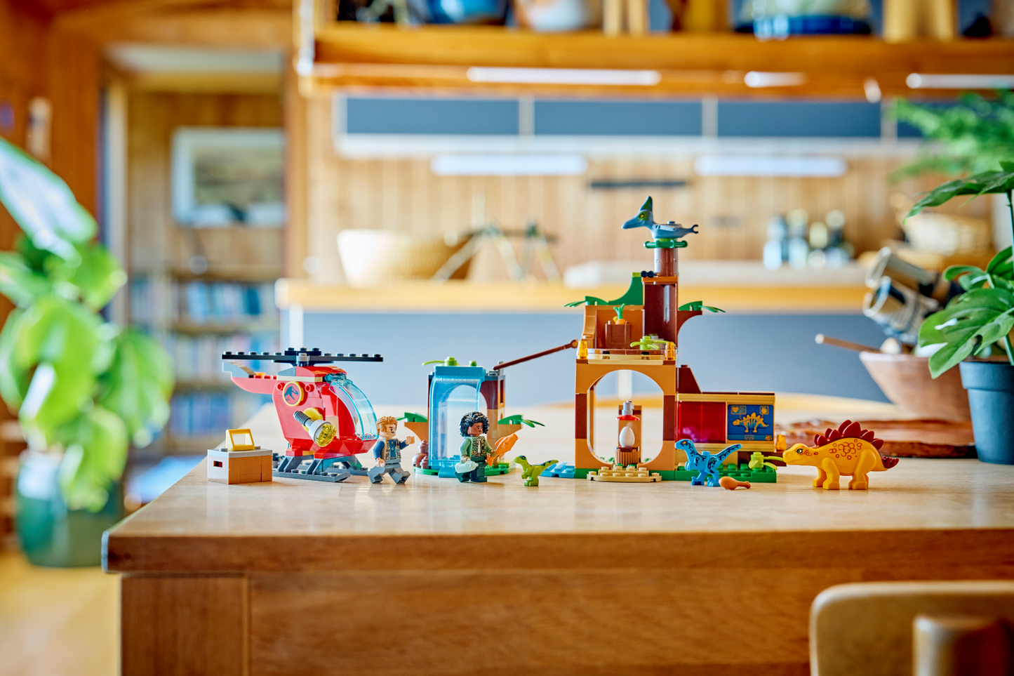 LEGO Jurassic World: Velociraptor, Stegosaurus & Pteranodon Rescue (77981)