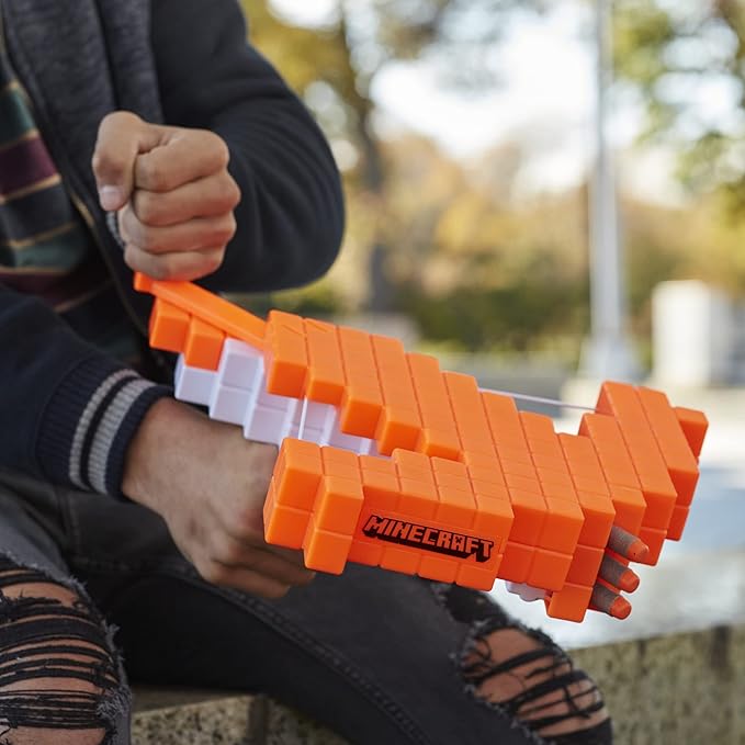 Nerf Minecraft Pillager's Crossbow, Dart-Blasting Crossbow, Includes 3 Elite Darts