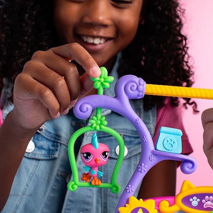 Littlest Pet Shop - Pets Got Talent Playset Playset With 2 Exclusive Pet Mini Figures