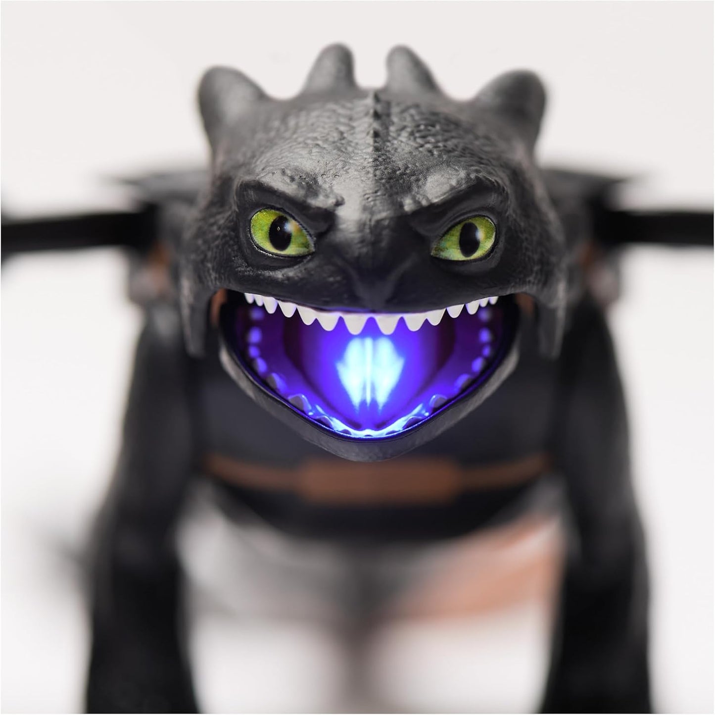 Dreamworks Dragons, How to Train Your Dragon, Ultimate Plasma Blast Toothless, 15” Wings with Lights & Sounds Action Figure