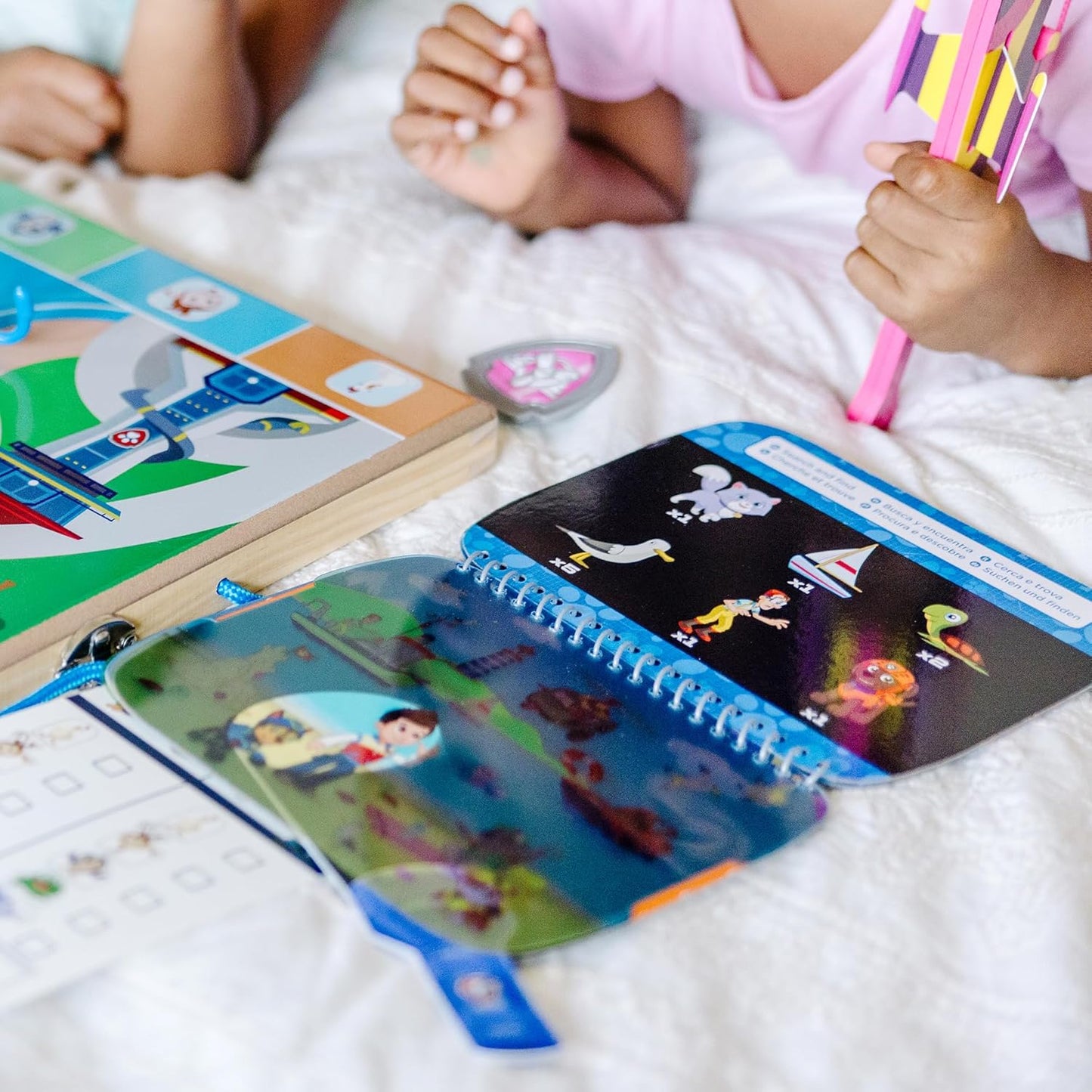 Melissa & Doug PAW Patrol Wooden Take-Along Spy, Find and Rescue Play Set